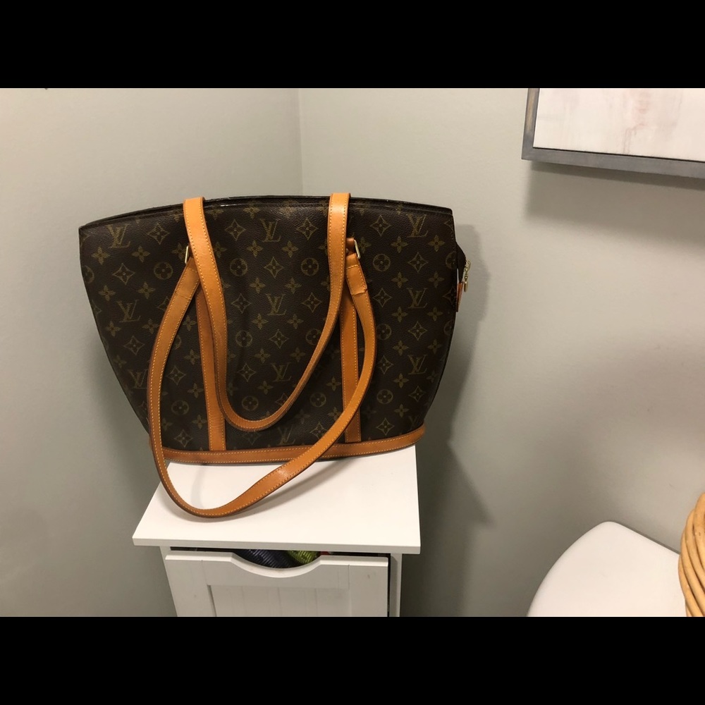 Beautiful Authentic Louis Vuitton Babylone Tote.